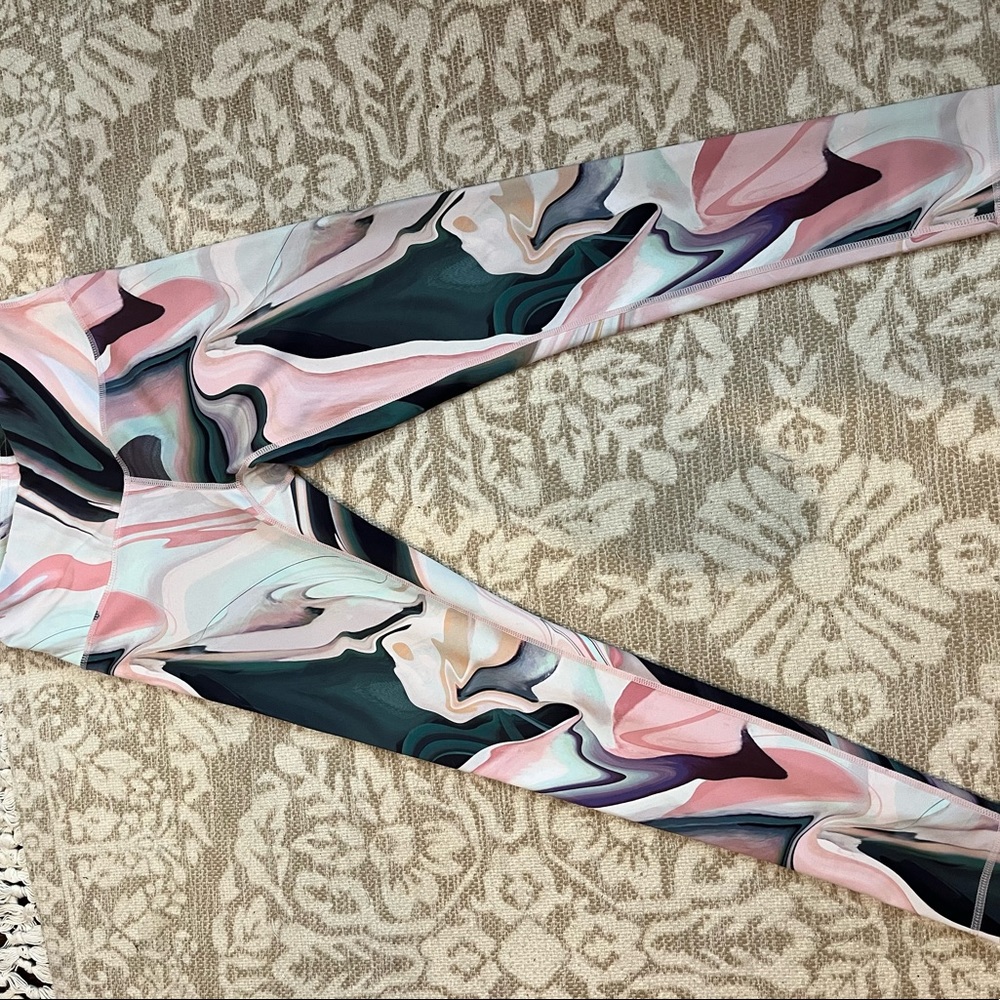 Cute Pair of Zella Leggings